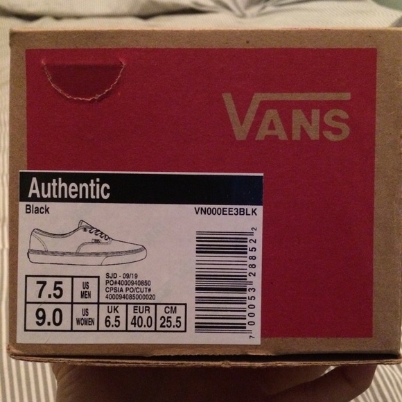 Vans Authentic — White on Black lace-ups - Picture 6 of 6